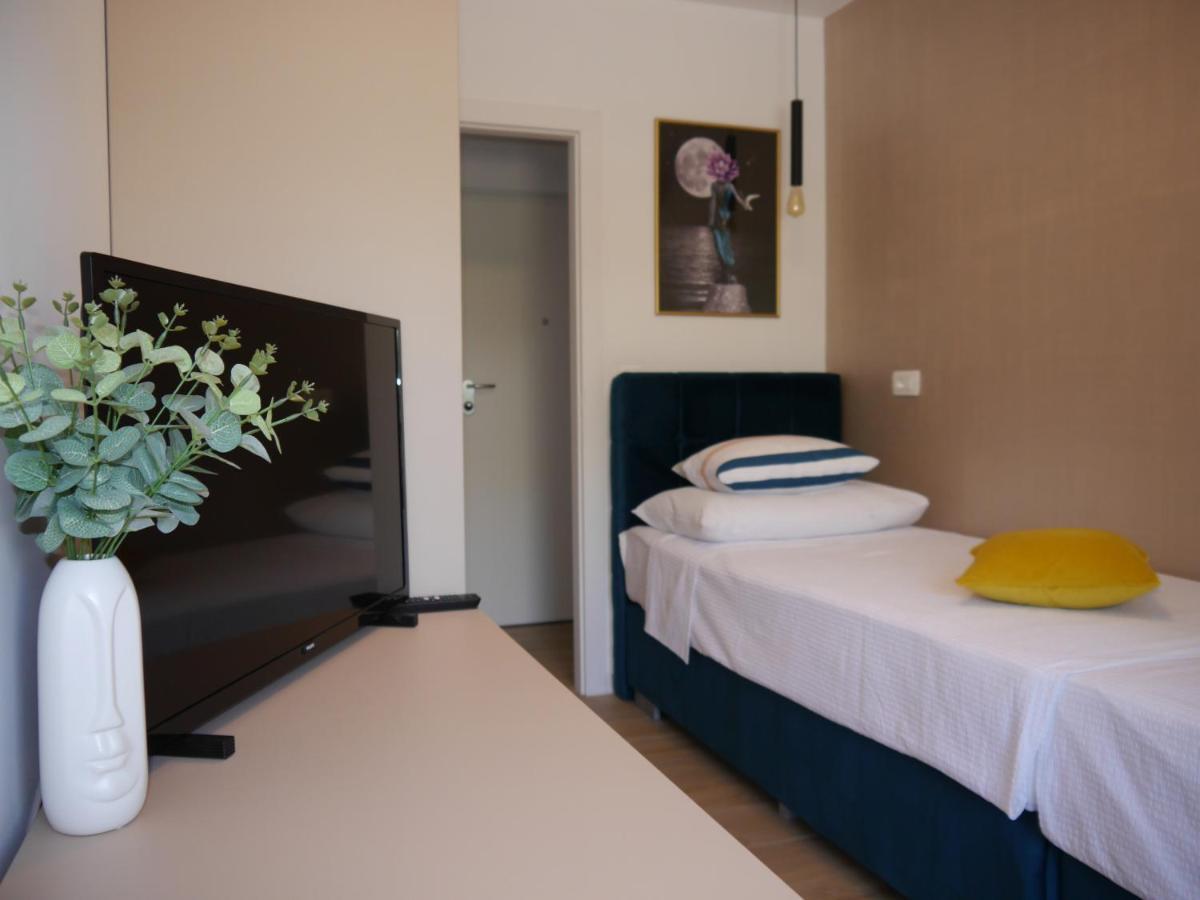 Apartment "Mon Ami" Trogir Exterior foto