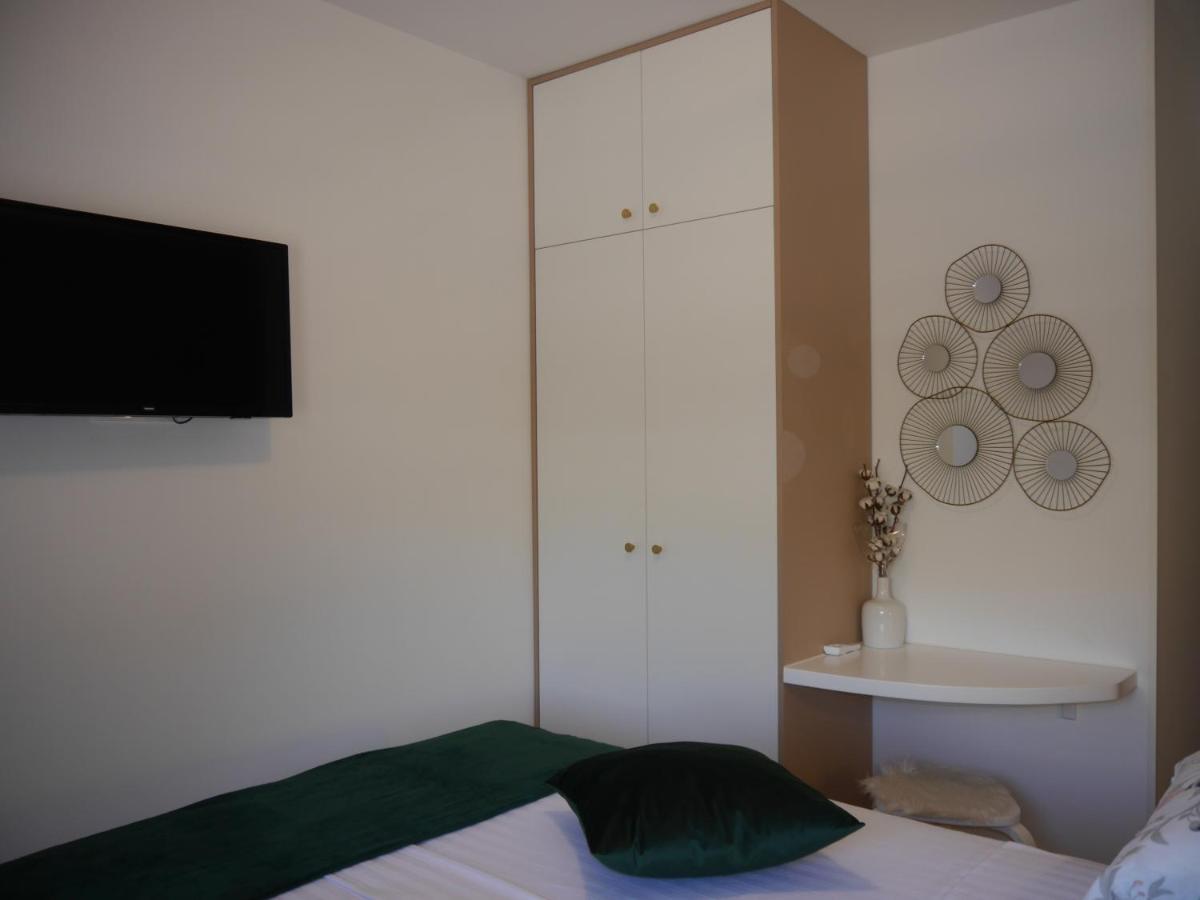 Apartment "Mon Ami" Trogir Exterior foto