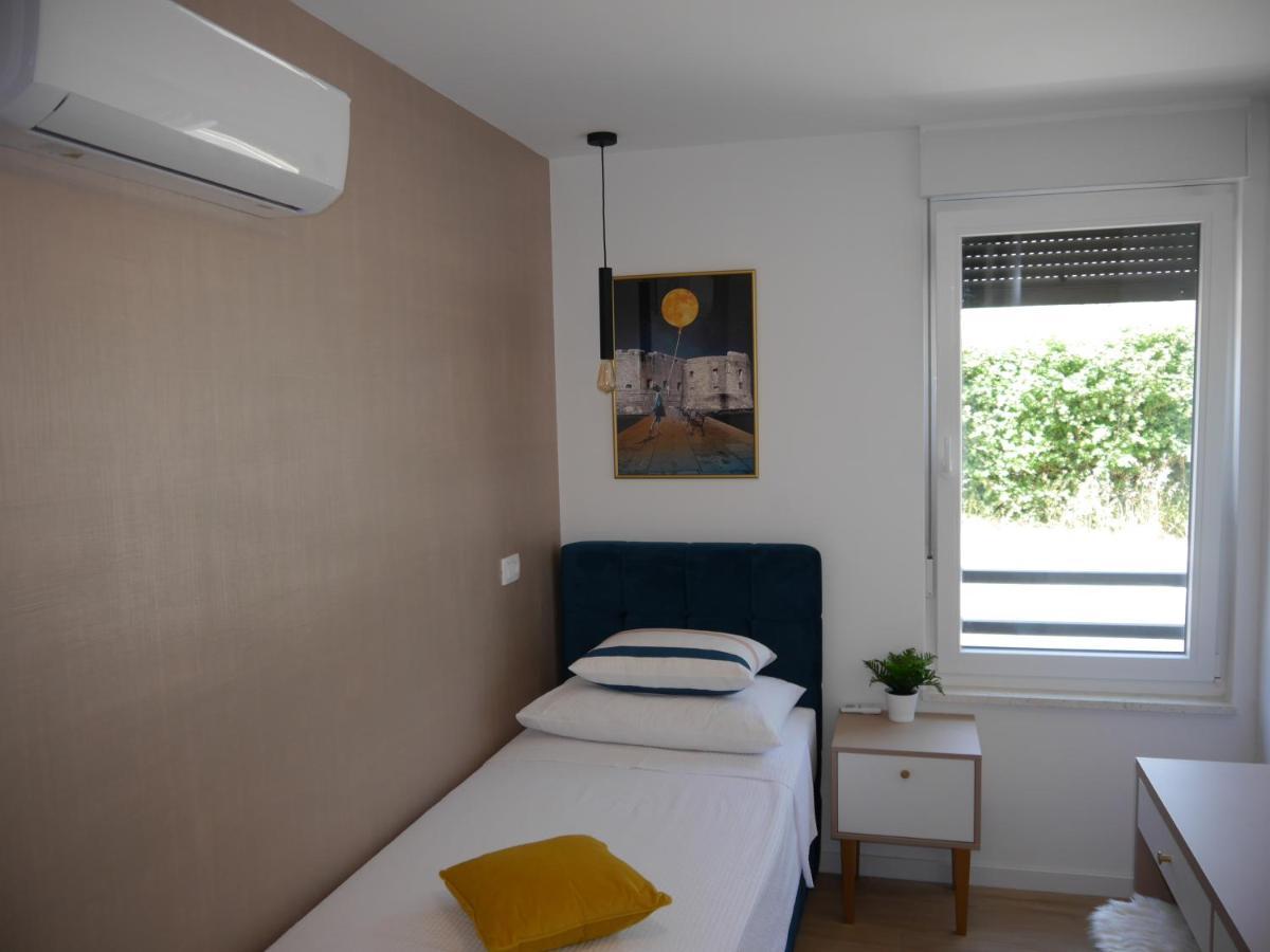 Apartment "Mon Ami" Trogir Exterior foto