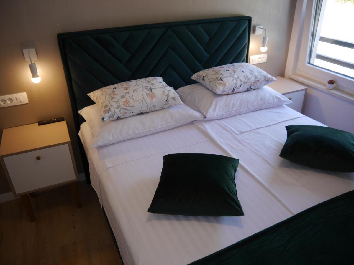 Apartment "Mon Ami" Trogir Exterior foto